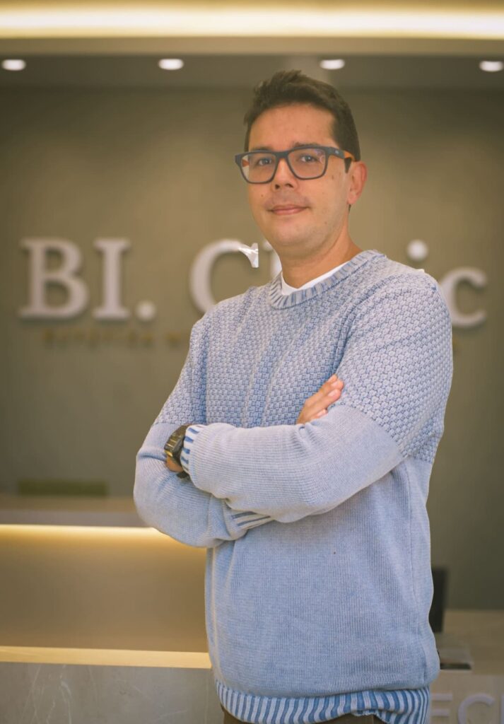 Dr Cristian Carreño - Ginecólogo